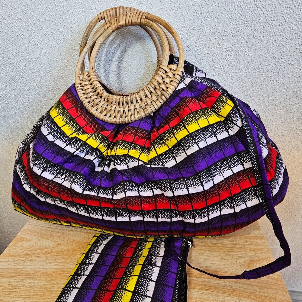Handbag with attached wallet